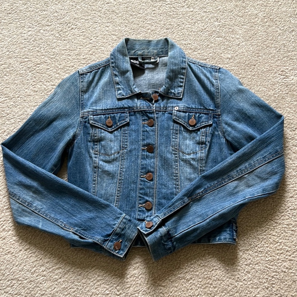 BDG size M cropped jean jacket